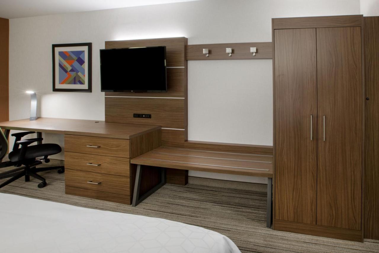 Express By Ihg Hotel