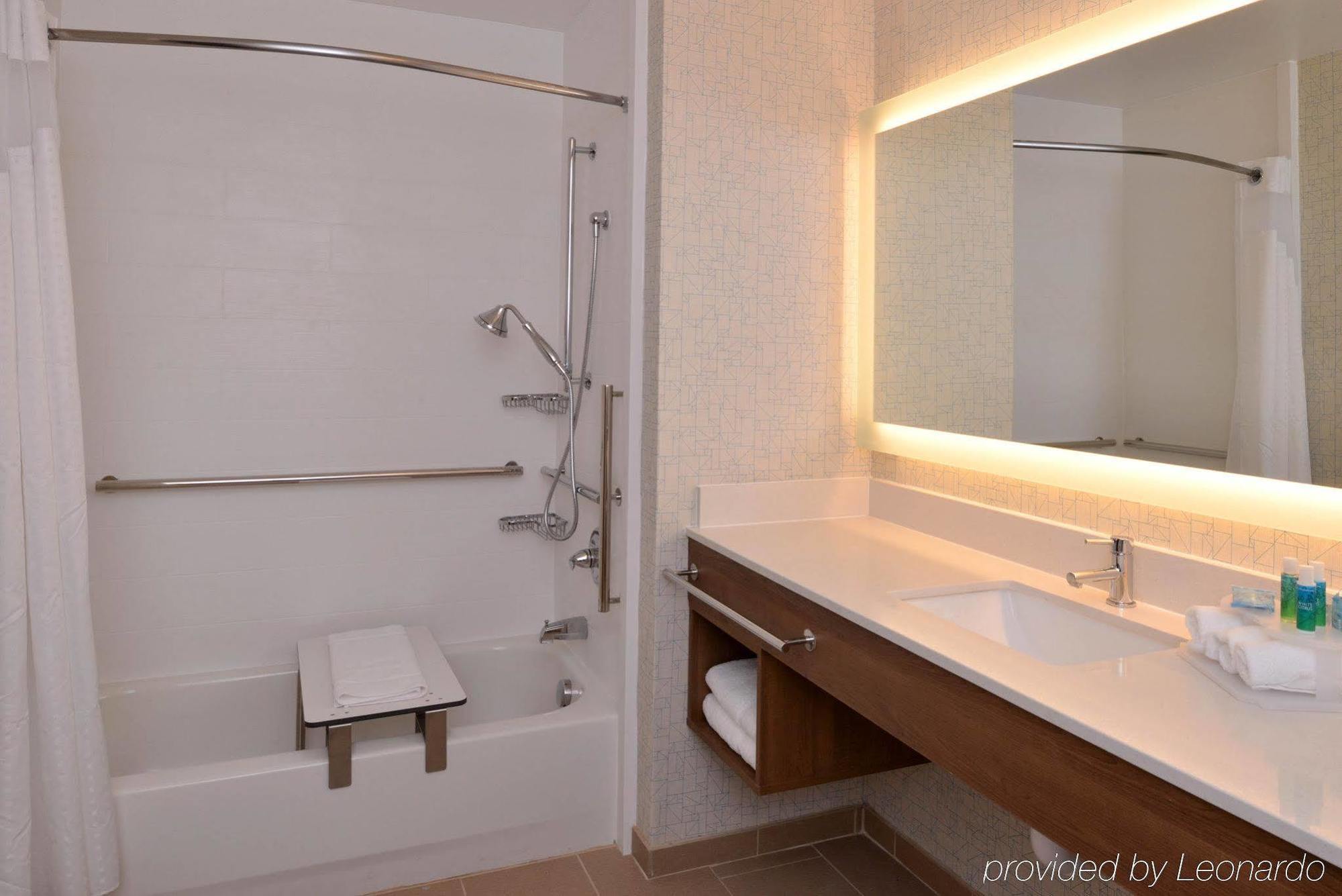 Express By Ihg 3* Olean